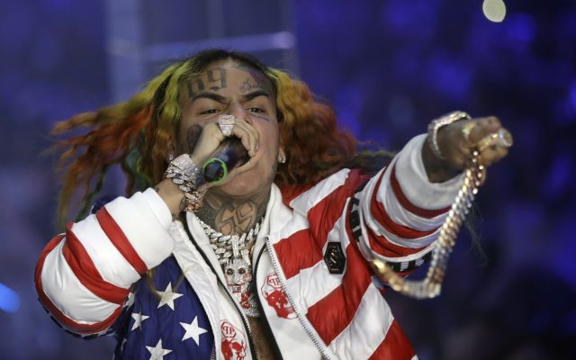 6ix9ine’s Alleged Gym Attacker Off The Hook As Charges Get Dropped