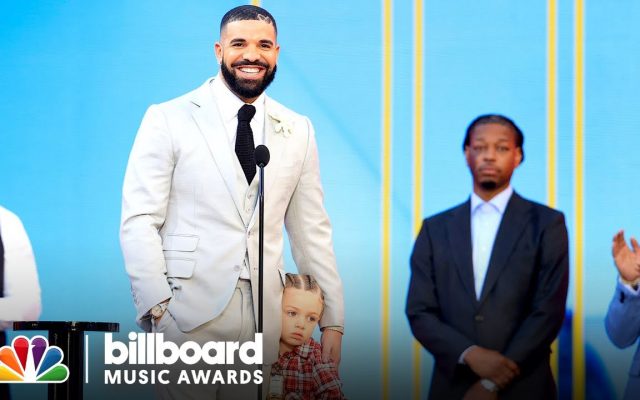 Drake Says He’s ‘Self-Conscious About My Music’ During 2021 BBMAs Artist of the Decade Speech