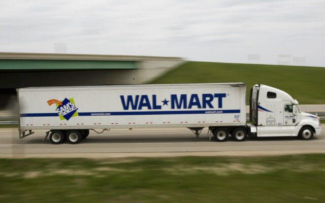 Walmart Offers $95K-$110K for New Truck Drivers, Launches Training Program
